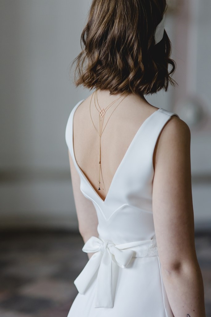 Brautfoto vom rückenfreien Brautkleid